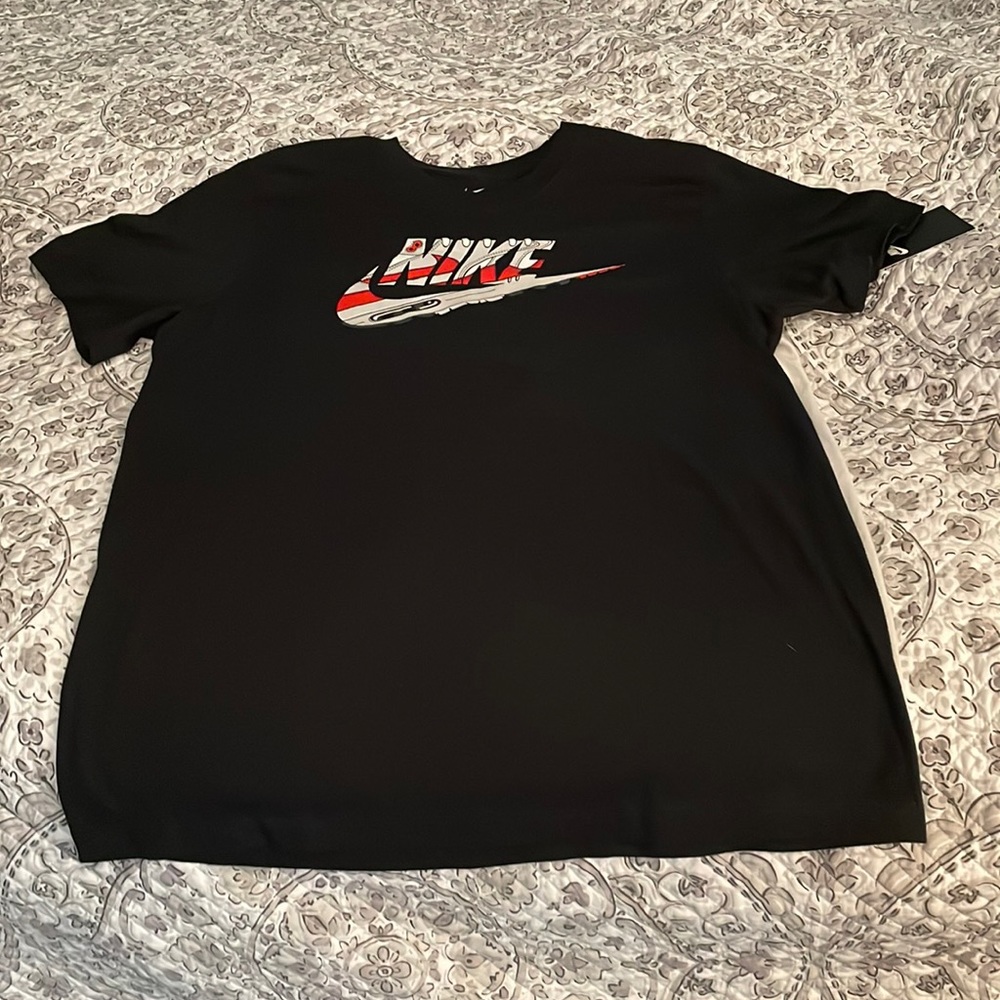 Men’s Nike t shirt